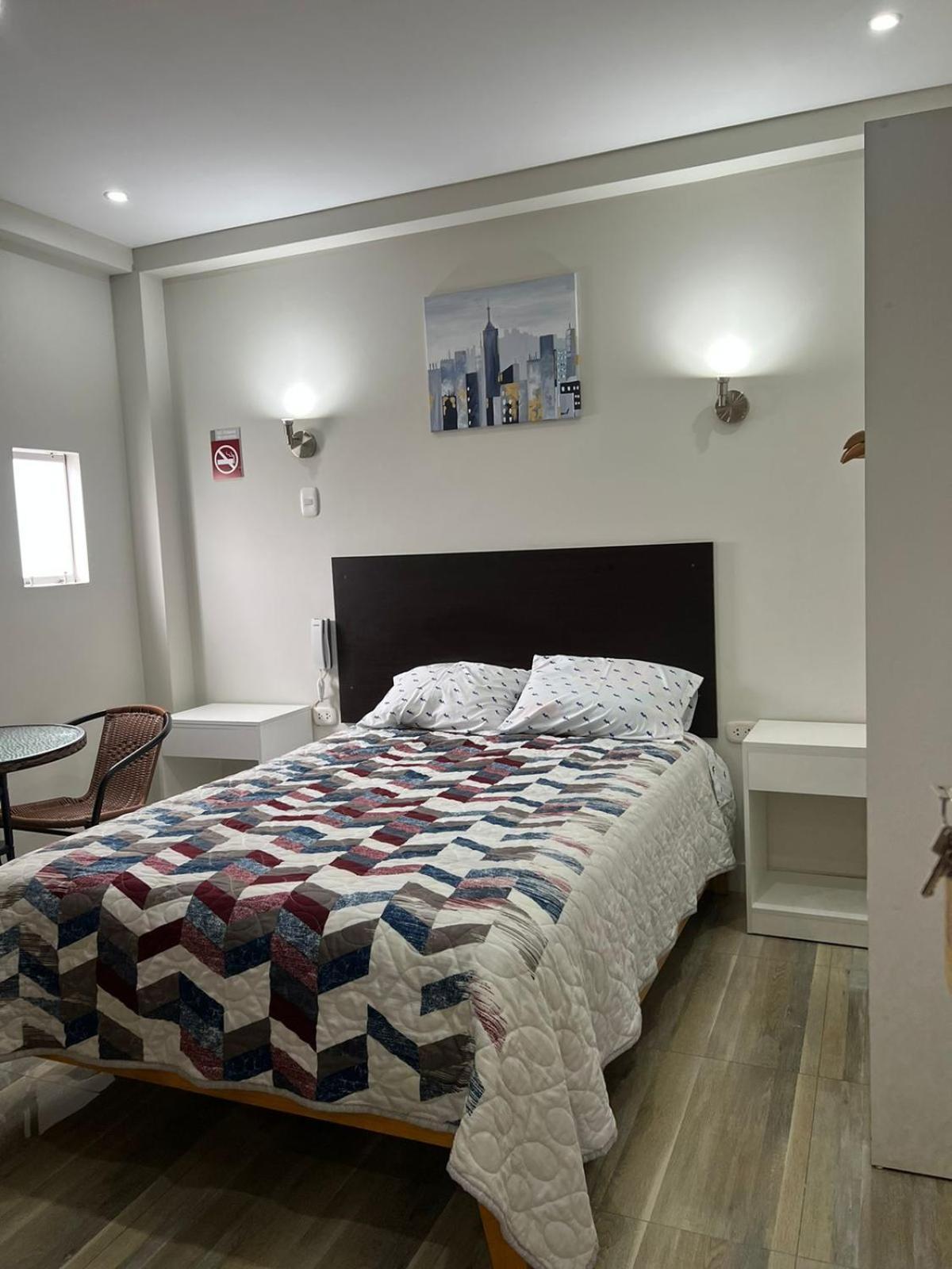 Paris Senlis Hostel Plus Chimbote Dış mekan fotoğraf